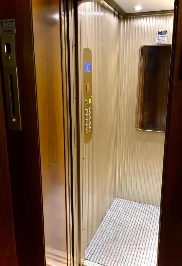 Luxury 2 Bedroom Apartament, Close To San Siro, Fiera And 10 Min Metro To Duomo Milano Eksteriør billede