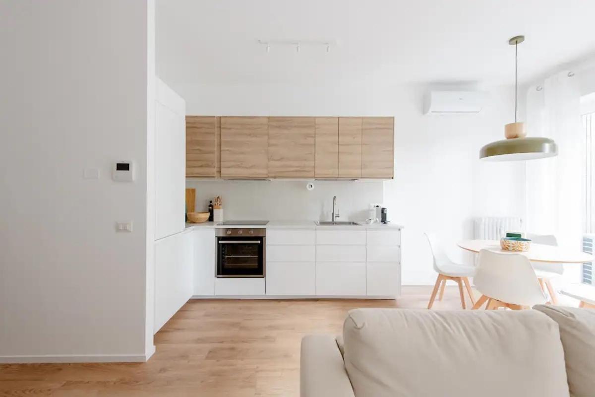 Luxury 2 Bedroom Apartament, Close To San Siro, Fiera And 10 Min Metro To Duomo Milano Eksteriør billede
