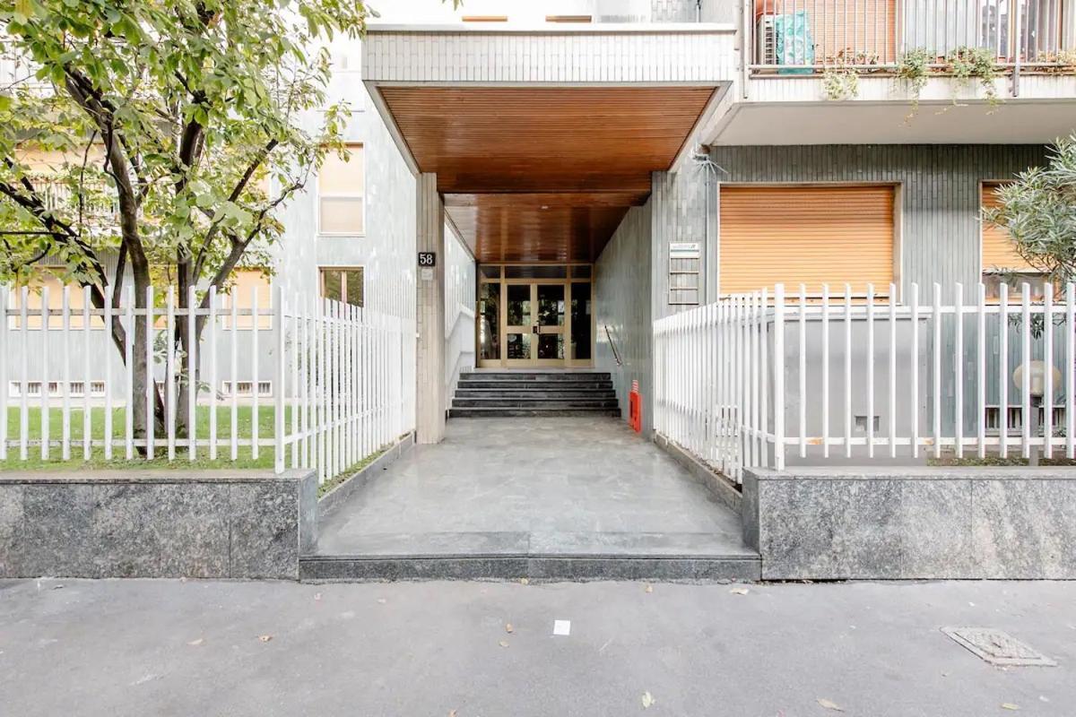 Luxury 2 Bedroom Apartament, Close To San Siro, Fiera And 10 Min Metro To Duomo Milano Eksteriør billede